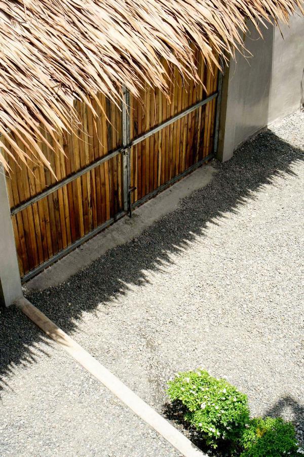 ゼネラル・ルナDiwa Siargao Eco-Houseアパートメント エクステリア 写真